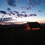 Szalas * Bustryk