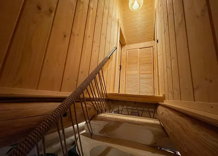 Szalas Alpehytte Bustryk